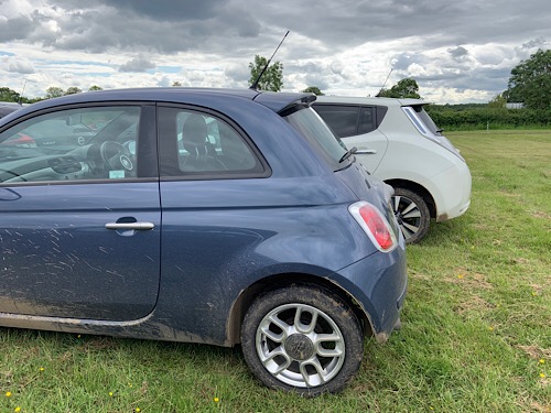 Fiat 500 vs Nissan Leaf