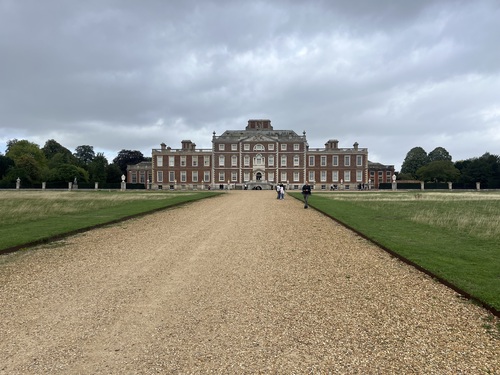 Looking down the drive towards Wimpole